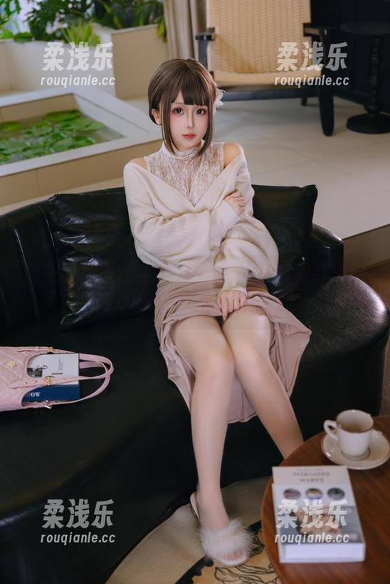 樱井小莜 樱井小莜叛逆少女JK图包:是时候打破常规了,分享这波青春火花!