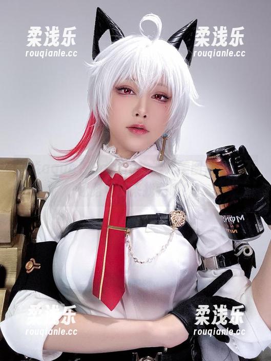 水淼aqua在Fantia，凝光美图合集，不迷路可以来找我哦！