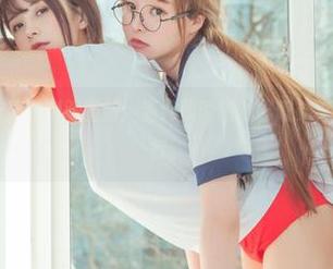 波萝社 – 柳侑绮的制服图册：清纯和诱惑的界限，真的是模糊到不行。