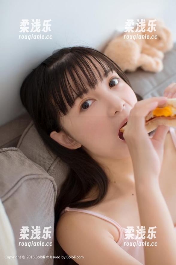 波萝社-许文婷 波萝社 - 许文婷:在无圣光的户外,谁说我们不能发光?
