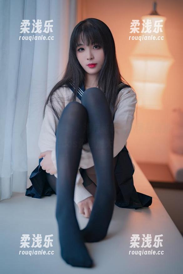 占泳道还不算啥，海克斯科技小蛋糕和她的cos资源满天飞！