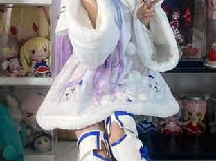 白栎Shirly的体操服：我可以翻跟头，但你能帮我拍照吗？图包来啦！