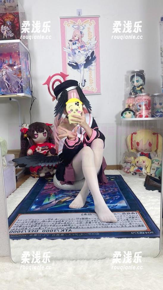 白栎Shirly分享的新作《碧蓝航线塔什干原皮》，我可能挂了个错边，开心到飞起来！