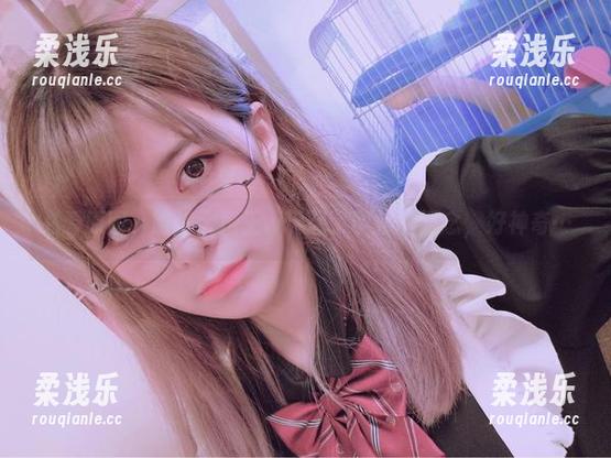 眼酱大魔王w 必看原图,眼酱大魔王w玩起了学姐的概念,好神奇…