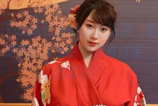 秀人网 – Suki_baby的旗袍，仿若清风拂面，美图让人不禁想多看两眼，套图拍得真好！