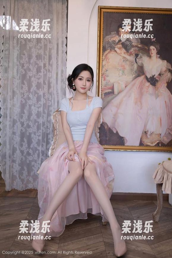 秀人网-允尔 秀人网 - 看ulous,允尔的女仆,是个再抢镜不过的角色。