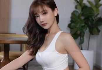 秀人网 – 理论上应该适合，但团团子_una的连体衣图包居然还是坏坏的！