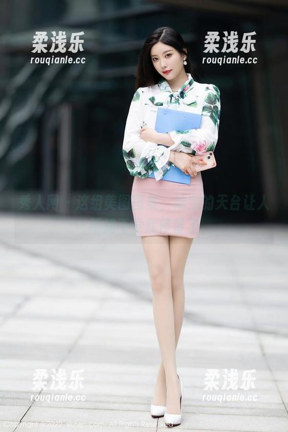 秀人网-灿宝 秀人网 - 这组美图图集,灿宝的天台让人不知不觉就停留了