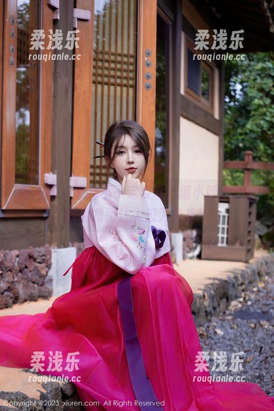秀人网-狐小妖Baby 秀人网 - 清纯不一定要乖,狐小妖Baby的福利图让人想入非非!