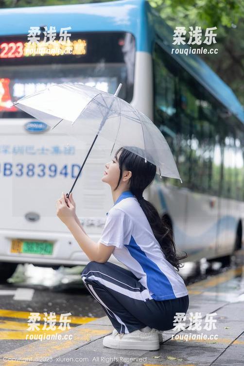 秀人网-白芷yy 秀人网 - 今天的白芷yy新“姐姐”作品集又让我脑补了一场美妙的梦,更新得太带劲了啊。