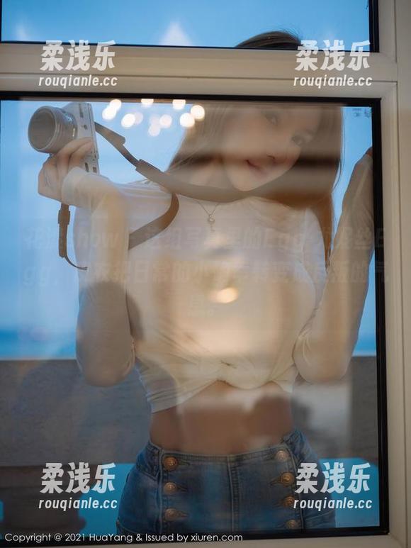 花漾show-Egg-尤妮丝Egg 花漾show - 这组写真里的Egg-尤妮丝Egg,皮衣把日常的小确幸转变成反叛的气息。