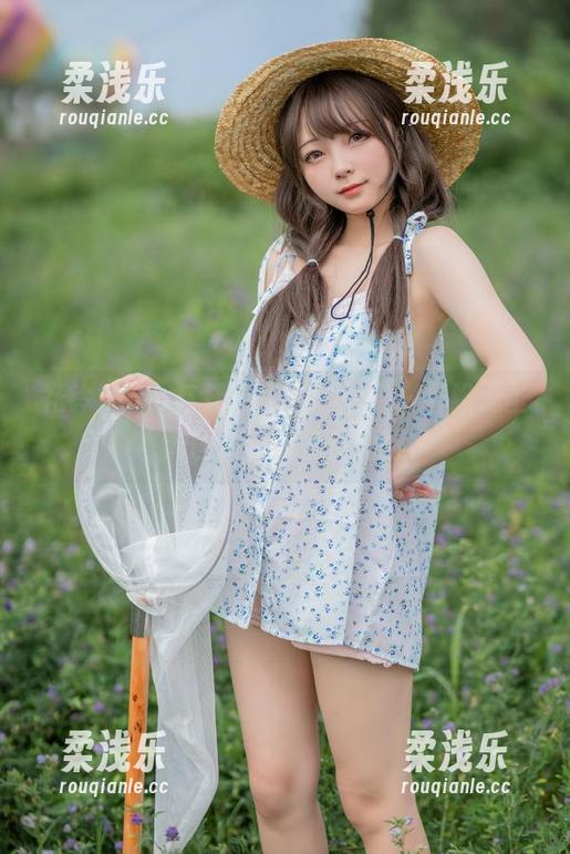 花铃Hana 花铃Hana与知更鸟,承包了一整组无圣光图片,比例感好迷