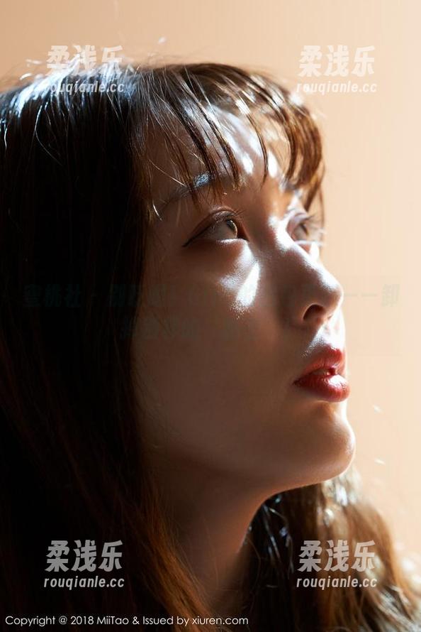 蜜桃社-Gina 蜜桃社 - 别眨眼!Gina的图包更新——卸掉别样的‘秘密’!