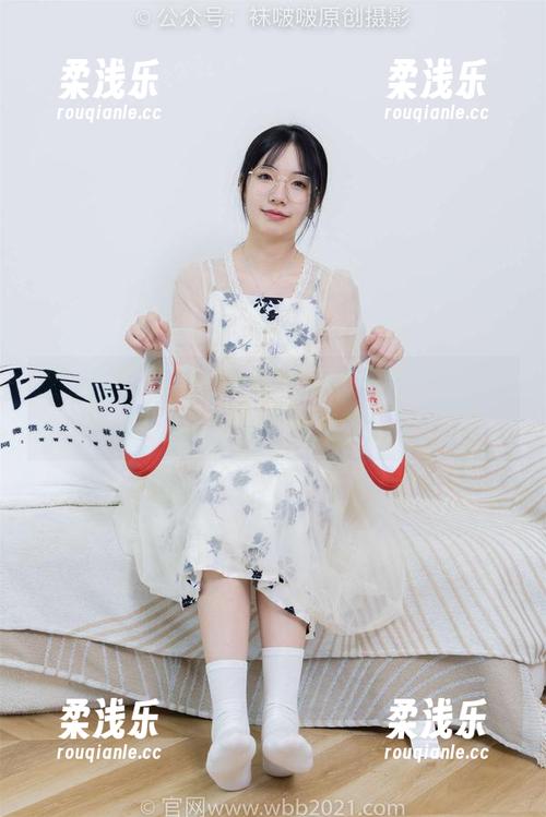 袜啵啵-奶油 袜啵啵 - 奶油的女性气质在线,不得不说高清画质实在犯规!