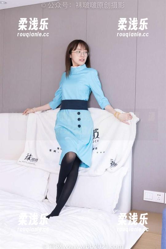 袜啵啵-小安 袜啵啵 - 小安的旗袍秀:美图随下载,请带好你的心脏!