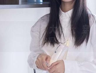 袜啵啵 – 小沫的资源大公开：穿脏白棉袜也能拍出写真集！