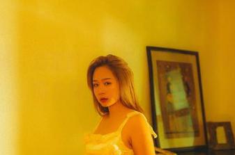 轰趴猫 – 走过路过不要错过！可乐Vicky的免费女王照片行不行