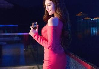 青豆客 – 在程彤颜的合集里，分享肉丝的另一面，慢慢看哦。