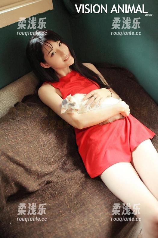 青豆客 - 莫雅淇在水手服里，免费的美图像是把我带到了海的尽头！