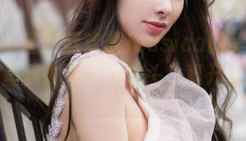 魅妍社 – 看完赵欢颜Jessica的美足新图，脑海里只剩下一个念头，真开心的味道。