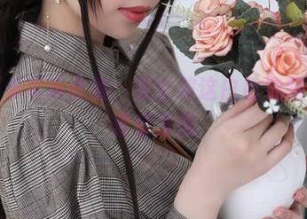 鹿野希写真合集：完全被这白色洗脑，看着直发愣